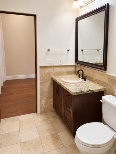 Private Suite 2 - Image 9