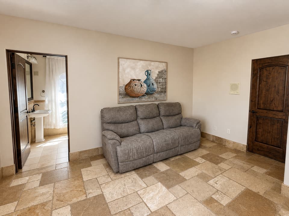Private Suite 2